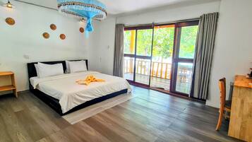 Bungalow Basic, balkon, pemandangan laut | Meja kerja dan Wi-Fi gratis