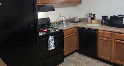2-bedroom apartment in awesome West County with AC, Fitness Room and Laundry