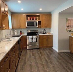 Microwave, oven, stovetop, dishwasher
