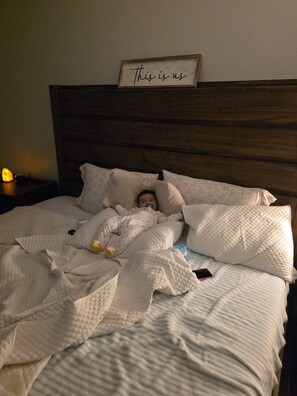 WiFi, bed sheets