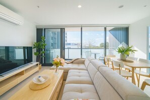 Televisión, estéreo