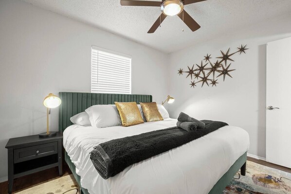 2 bedrooms, iron/ironing board, WiFi, bed sheets