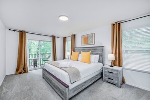 4 chambres, fer et planche à repasser, Wi-Fi, draps fournis
