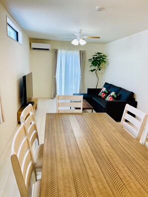 บริการอาหารในห้องพัก