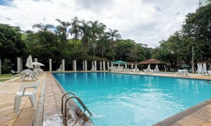 Outdoor pool - Beautiful Condominium With Leisure in Pocos de Caldas - QUI (Poços de Caldas)