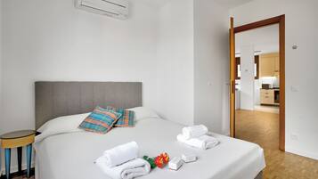 Apartemen Standar, beberapa kamar (Casa Collina) | 1 kamar tidur, ruang kerja ramah laptop, dan setrika/meja setrika
