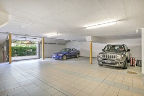 Standard Apartment, Multiple Bedrooms (Casa Collina) | Parking
