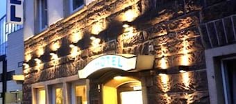 City Hotel
