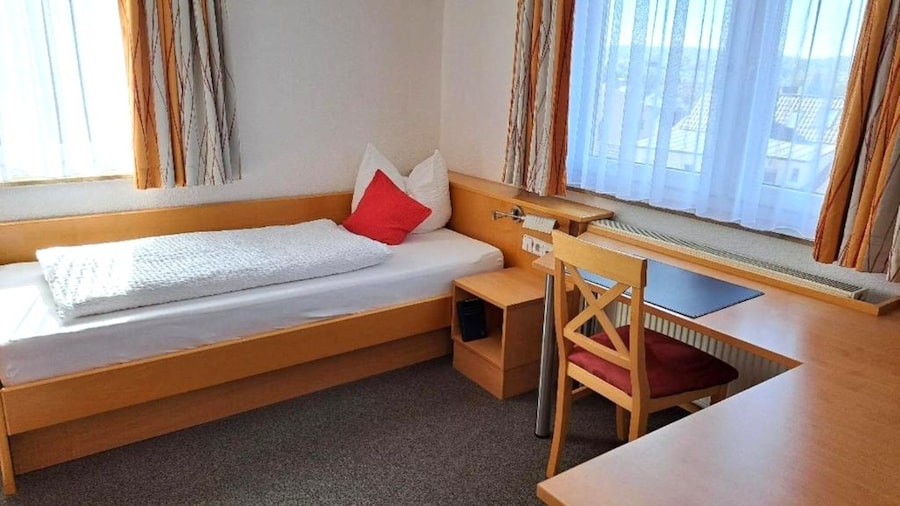 City Hotel