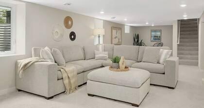 Charming 3-bedroom townhome with fitness room and AC in lovely Mankato