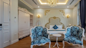 خزنة داخل الغرفة وواي فاي مجانًا
