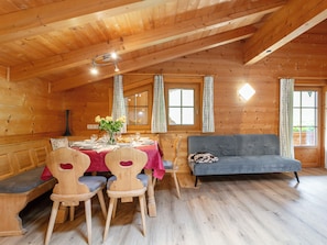 Dining - Big alpine stay for families & groups (Alpbach)