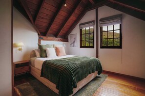 3 chambres, fer et planche à repasser, lit parapluie, Wi-Fi gratuit