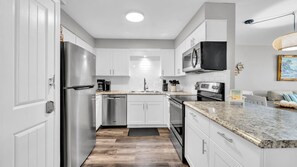 Fridge, microwave, oven, stovetop - Unit 702 in Chateau La Mer II, Private Beach Access, Free Daily Activities (Destin)