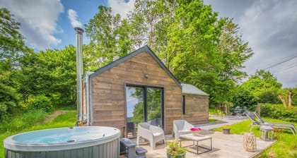 Cosy chalet with spa and beautiful views