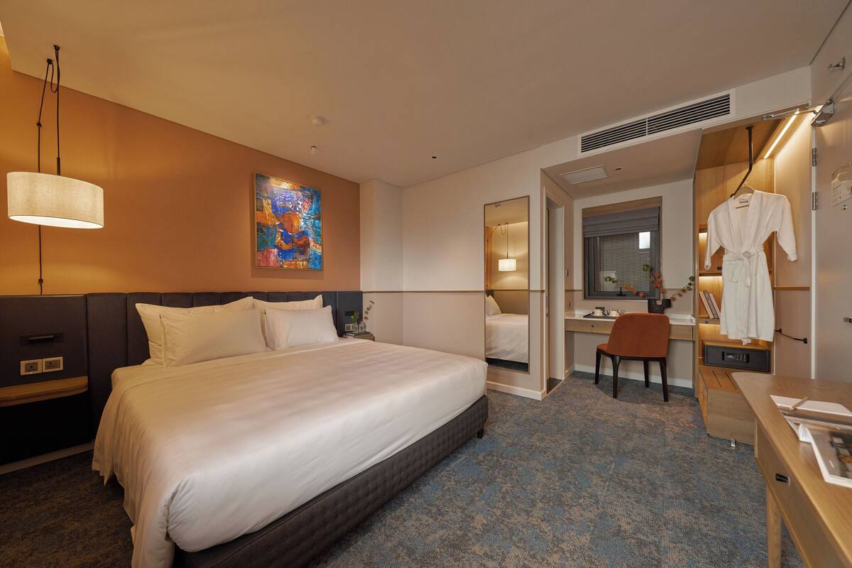 Superior Room, No Windows | Free WiFi
