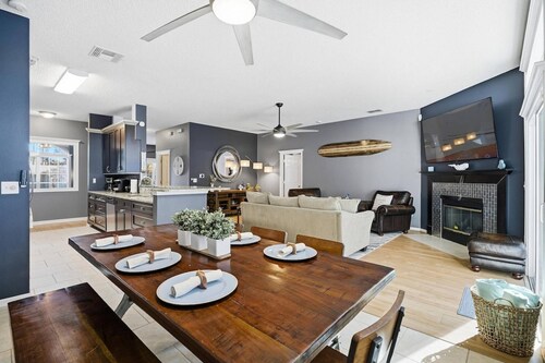 Castaway Cove | 4BR Pool Home | Near Beach | Game Room | Office | Dog Friendly