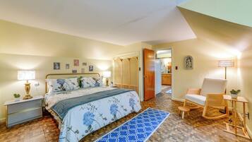 1 bedroom, iron/ironing board, WiFi, bed sheets