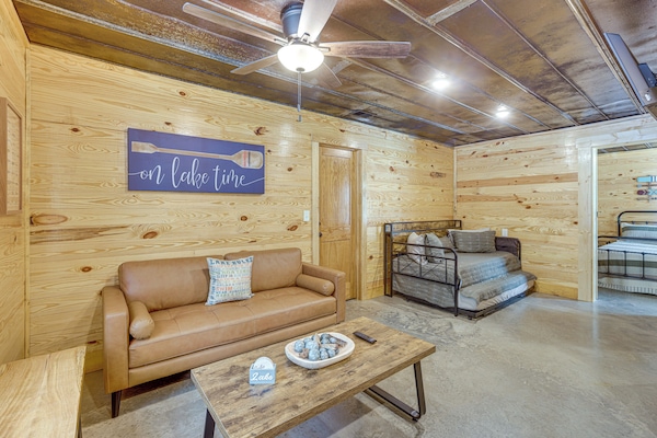 Alpine Vacation Rental | 1BR | 1BA | 450 Sq Ft | 1 Step to Enter