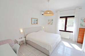 2 bedrooms, desk, iron/ironing board, WiFi - Azahar - villa with privat pool in Moraira (Moraira)