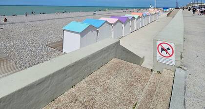 Renovated house facing Le Tréport marina, close to all amenities