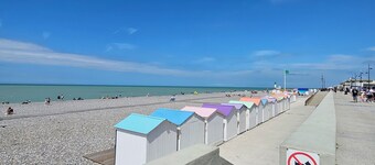 Renovated house facing Le Tréport marina, close to all amenities