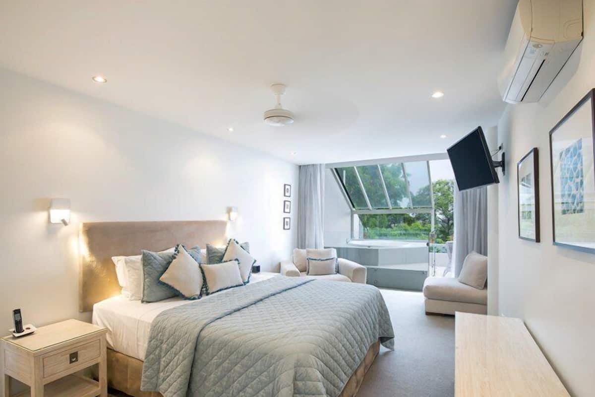 Standard Apartment, Ocean View | Desk, laptop workspace, free WiFi