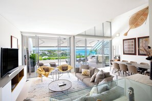 Penthouse 16 | Living area