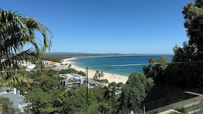 Apartamento standard, vista para o vale | Banheiro | Produtos de toalete grátis, secador de cabelo, toalhas de banho