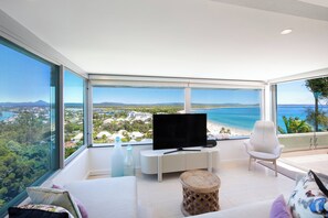 Alexandria Suite Penthouse | Living area