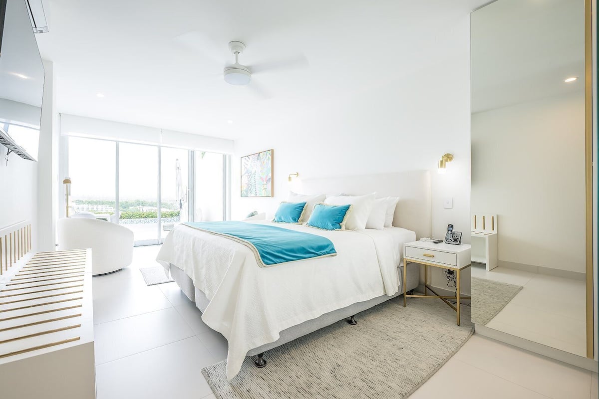 Deluxe Apartment, Ocean View | Desk, laptop workspace, free WiFi