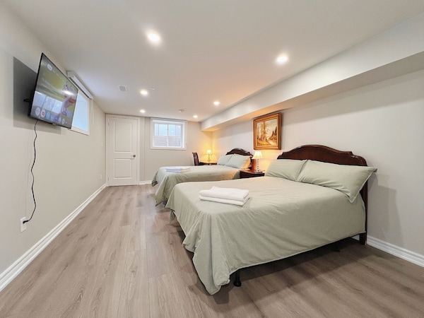 Cozy & Modern Ensuite Basement Rooms - Steps To Subway & Downsview Rogers Stadium - ミシサガ