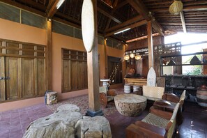 Mặt tiền nơi lưu trú