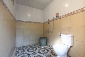 Shower, towels, soap, shampoo