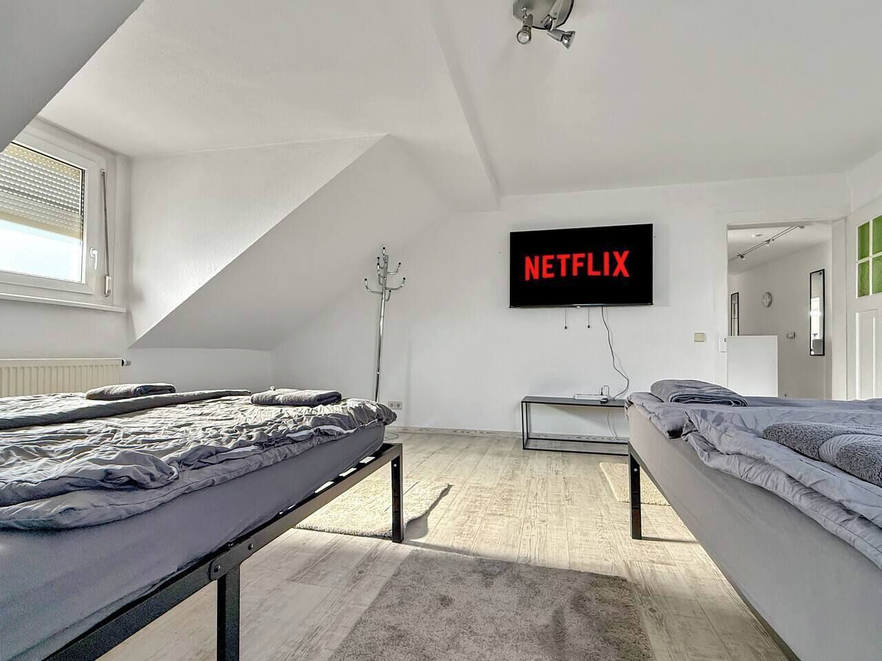 3 bedrooms, WiFi, bed sheets