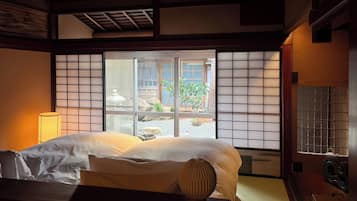 Double Room, Garden View | In-room safe, iron/ironing board, free WiFi