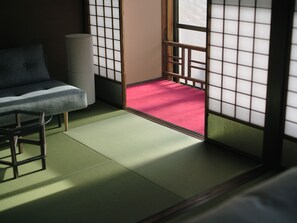 In-room safe, iron/ironing board, free WiFi - Komado Bengara (Komatsu)