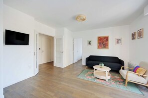 Smart TV, offices