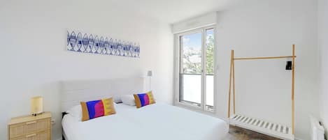 2 chambres, bureau, fer et planche Ă repasser, accĂšs Internet