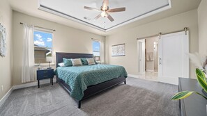 3 Schlafzimmer, Schreibtisch, Bügeleisen/Bügelbrett, kostenloses WLAN