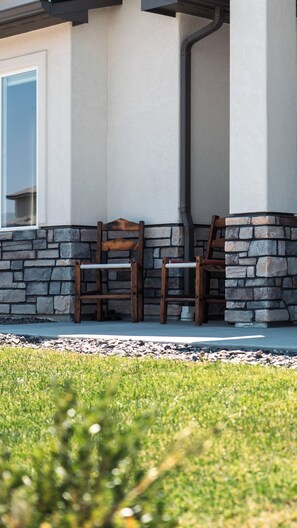 Property grounds - Casa de Vista-Grand Junction Stay with Stunning Mountain Views (Grand Junction)