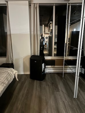 1 camera, Wi-Fi, lenzuola