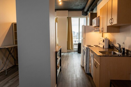 Downtown Edmonton Loft – Bright, Modern & Affordable