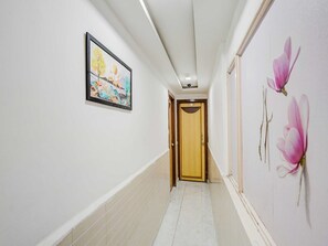 House | Interior - Hotel O Maninagar East (Ahmedabad)