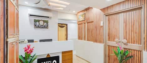 House | Reception
