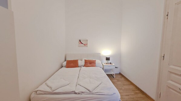 Basic Room | Free WiFi