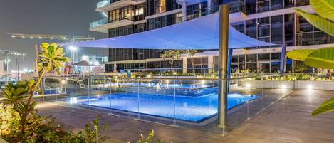 Indendørs pool, opvarmet pool