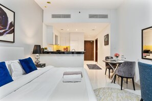 1 bedroom, desk, iron/ironing board, free WiFi