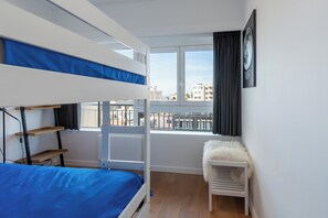 2 bedrooms, Internet