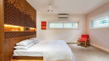 5 Schlafzimmer, Bügeleisen/Bügelbrett, Internetzugang, Bettwäsche